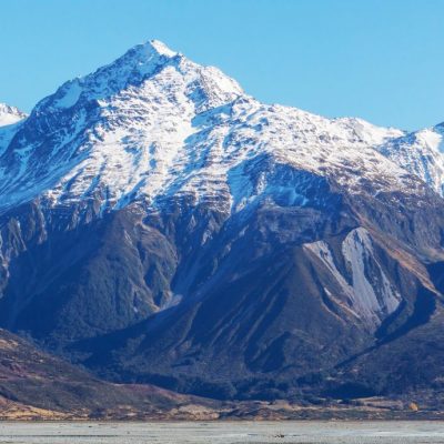 new-zealand-mountains-8QJ959D